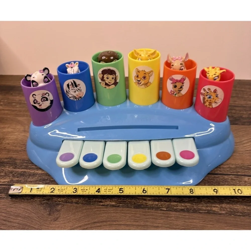 Garanimals Peek A Boo Player Piano Musical Toy Music Keys Pop Up Characters